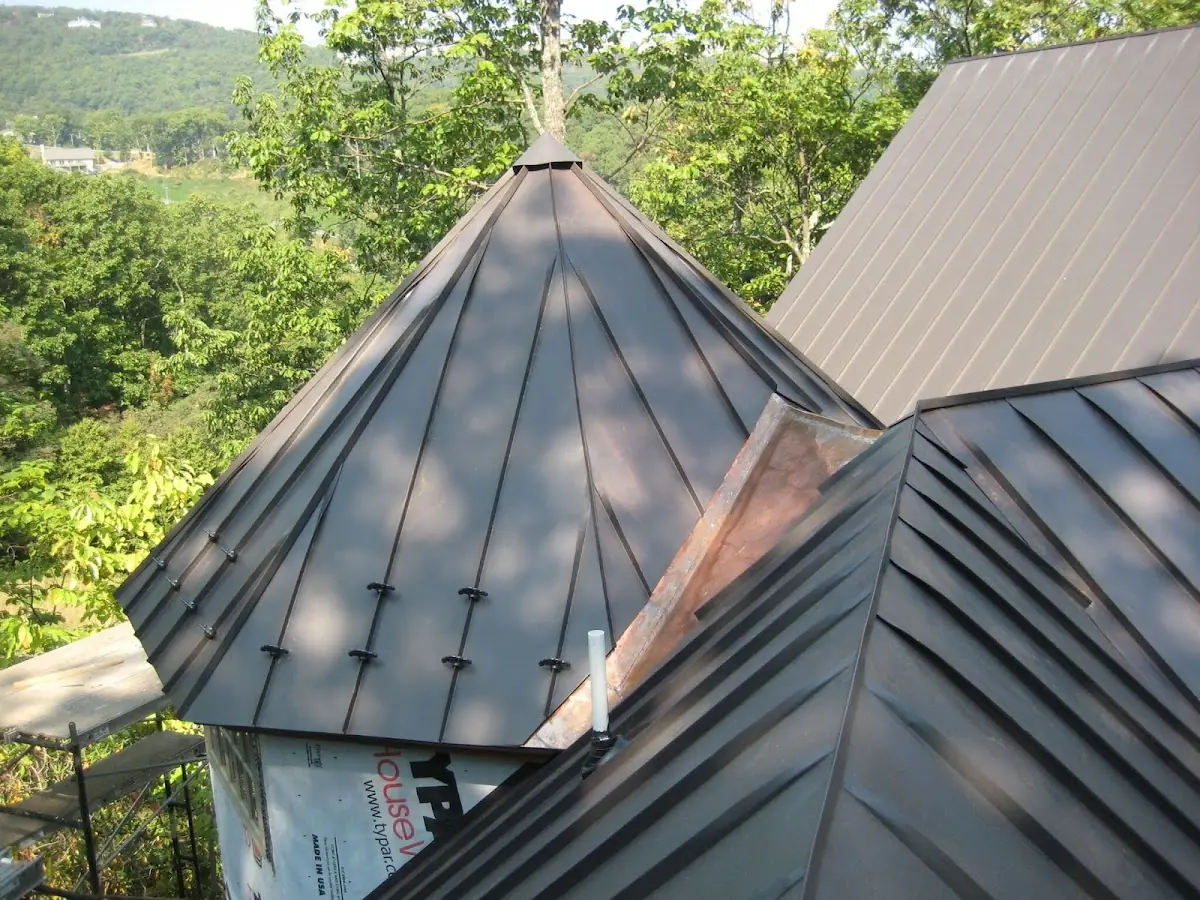 Professional Roof Tarp Installation by Craftsman Roofing in Bullard